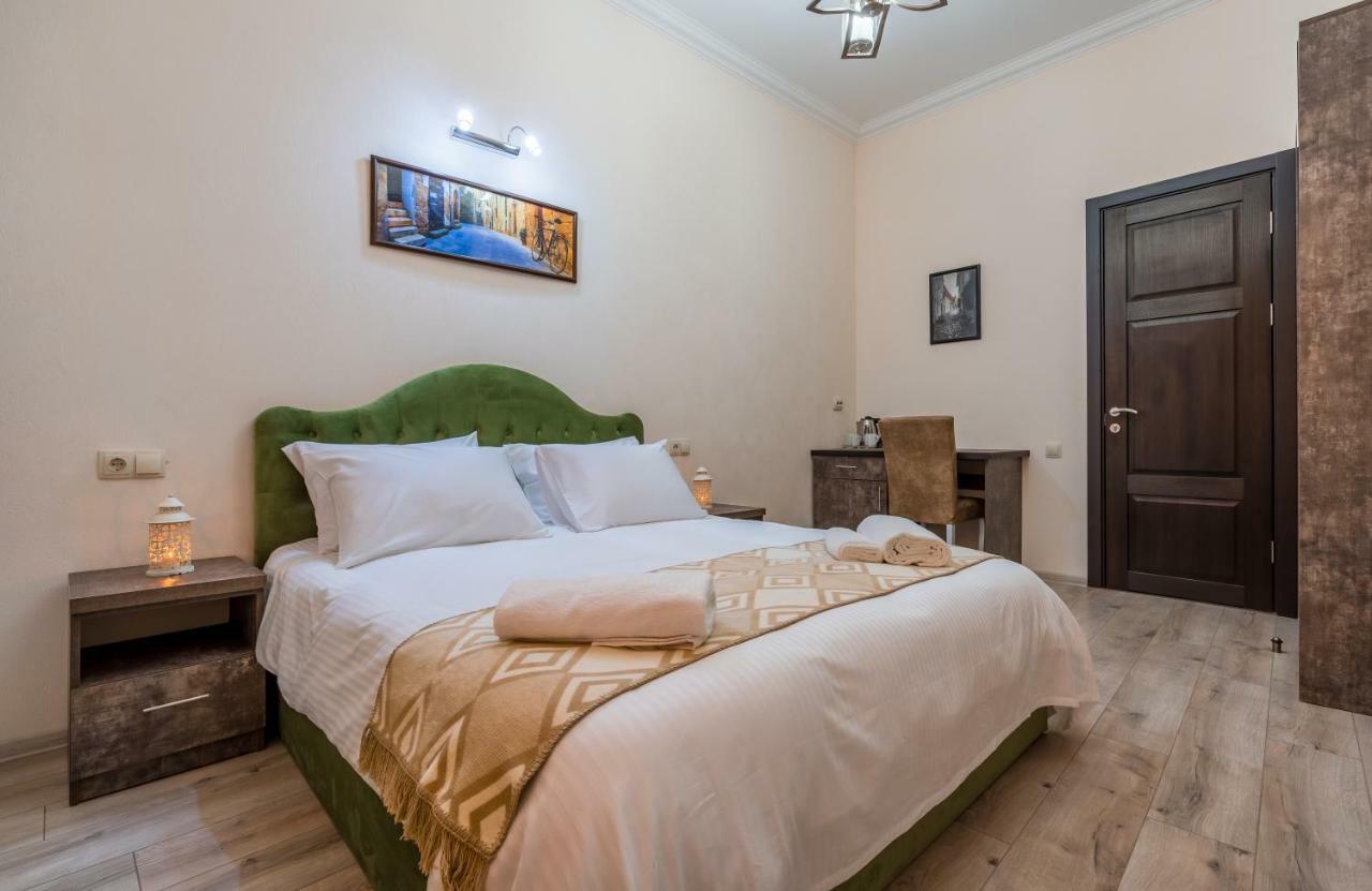 Golden Light Hotel Тбилиси Экстерьер фото