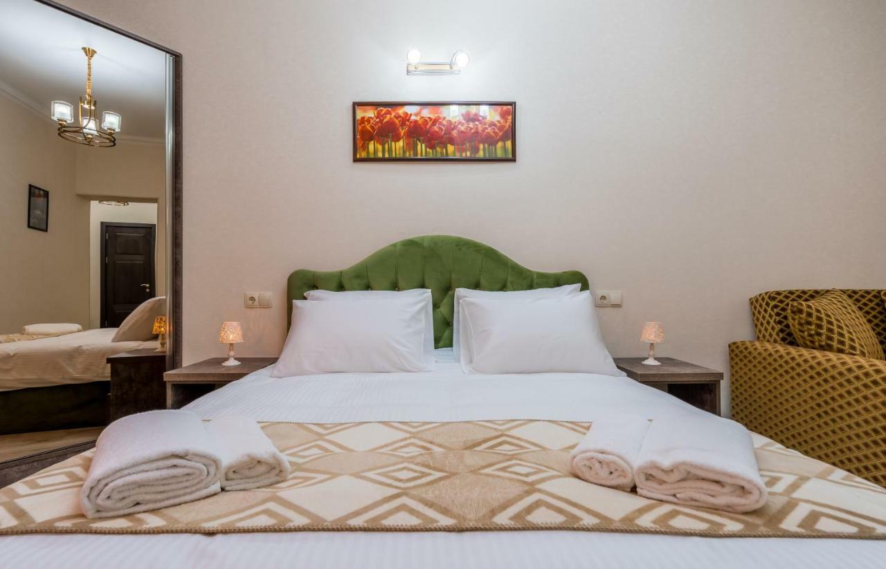 Golden Light Hotel Тбилиси Экстерьер фото