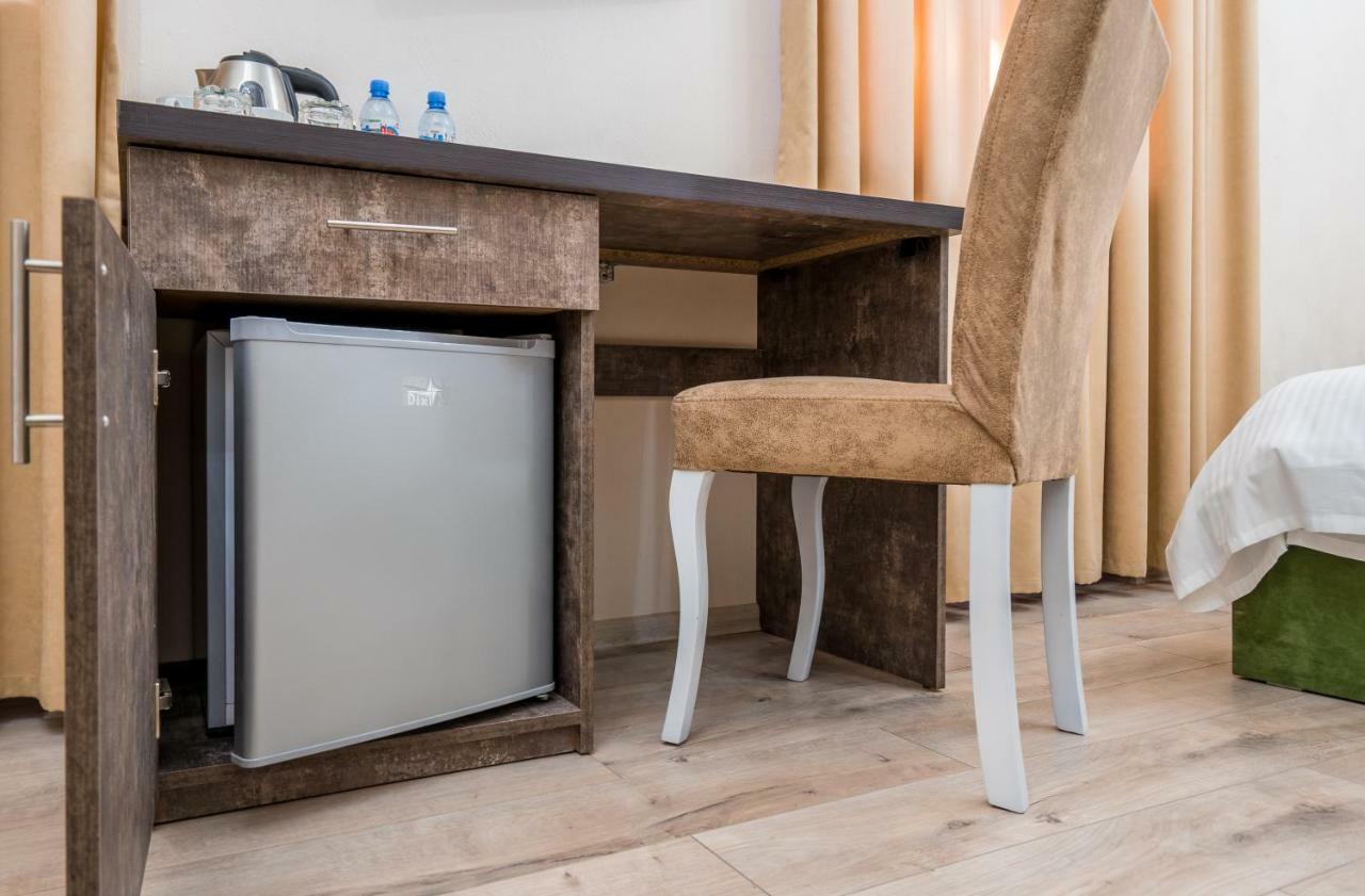 Golden Light Hotel Тбилиси Экстерьер фото