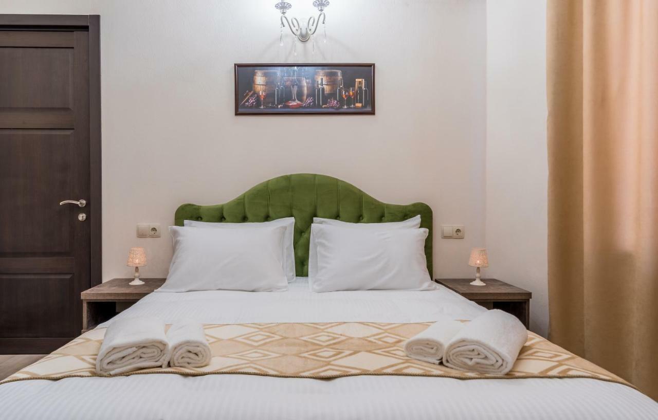 Golden Light Hotel Тбилиси Экстерьер фото