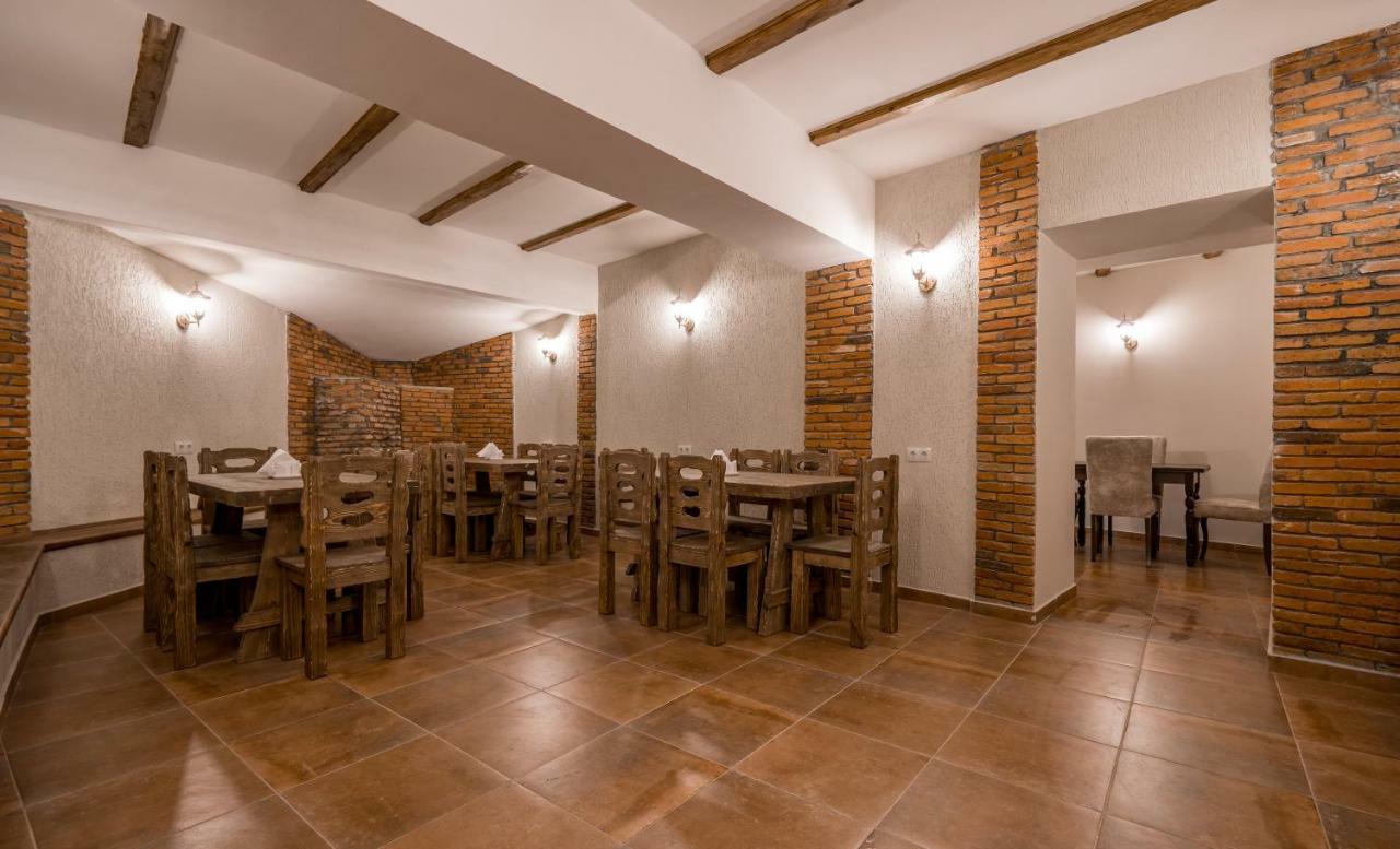 Golden Light Hotel Тбилиси Экстерьер фото